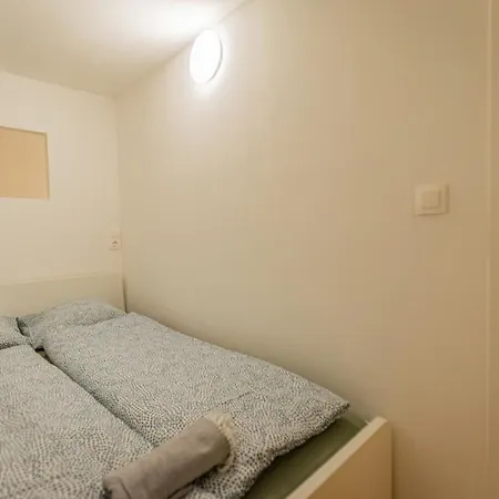 Cosy Downtown Flat In Budapest, Lisa דירה